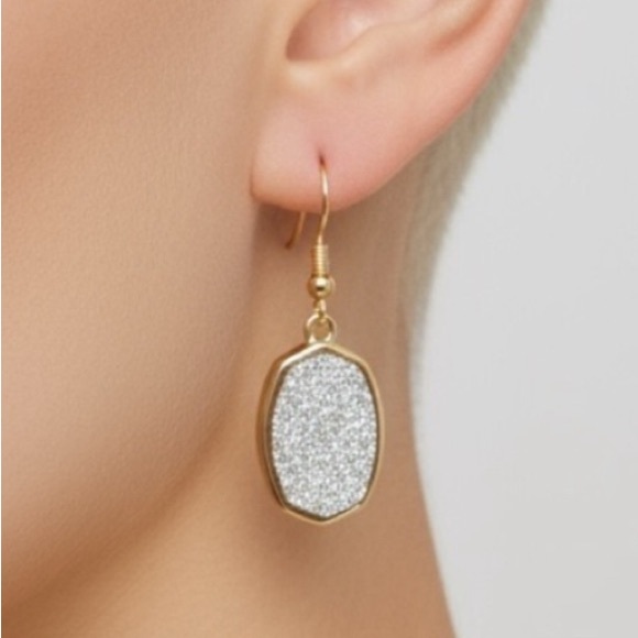 Jasmine Elegant Gold and Silver Earrings D0 - Picture 1 of 2